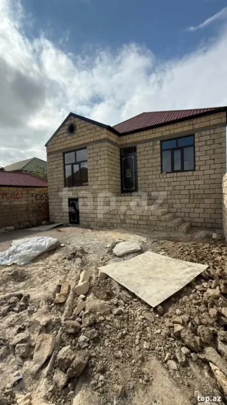 Satılır 3 otaqlı həyət evi 100 m²