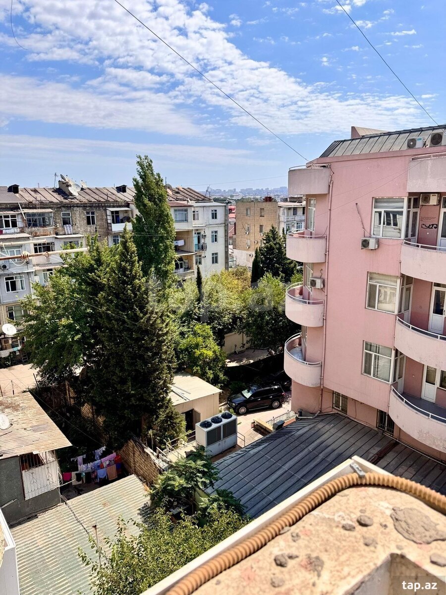 Satılır 3 otaqlı mənzil 90 m²