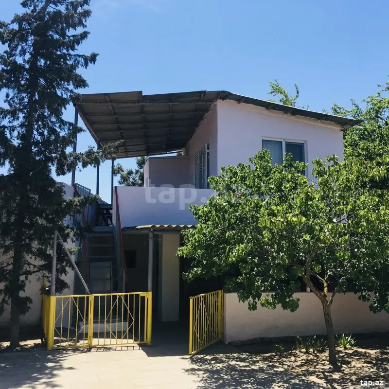 Kirayə verilir 2 otaqlı həyət evi 100 m²