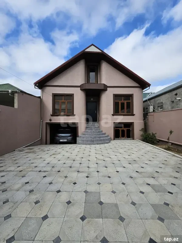 Satılır 4 otaqlı həyət evi 100 m²