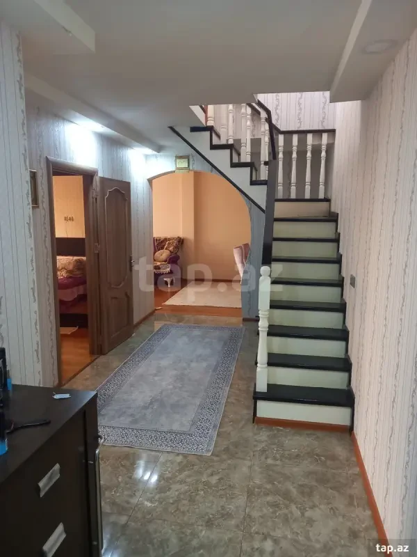 Satılır 4 otaqlı yeni tikili 100 m²