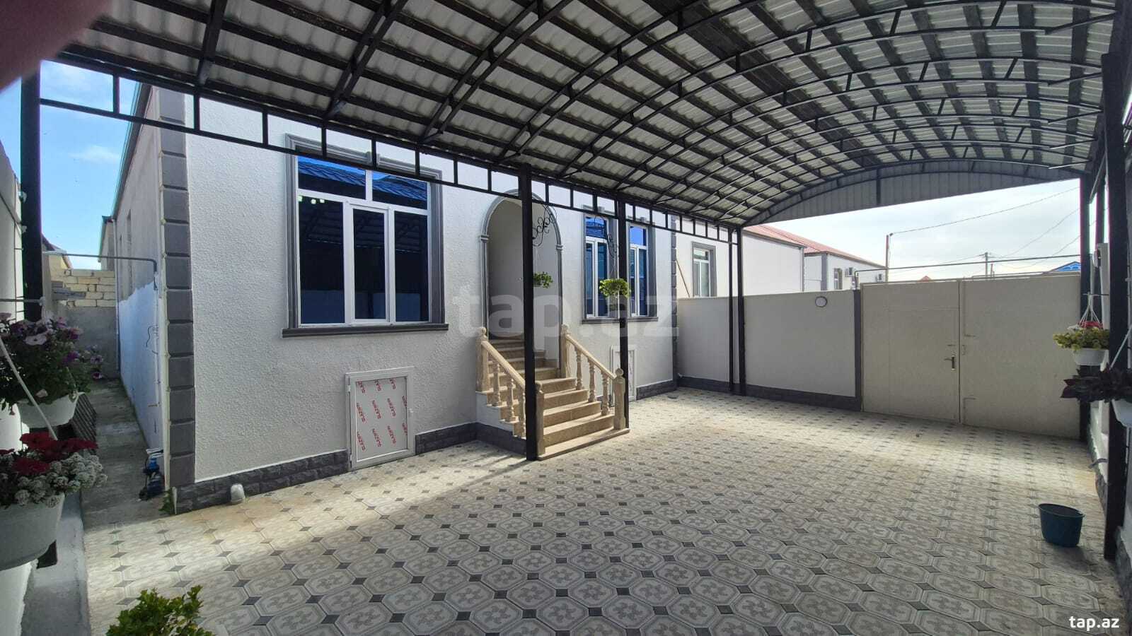Satılır 4 otaqlı həyət evi 130 m²