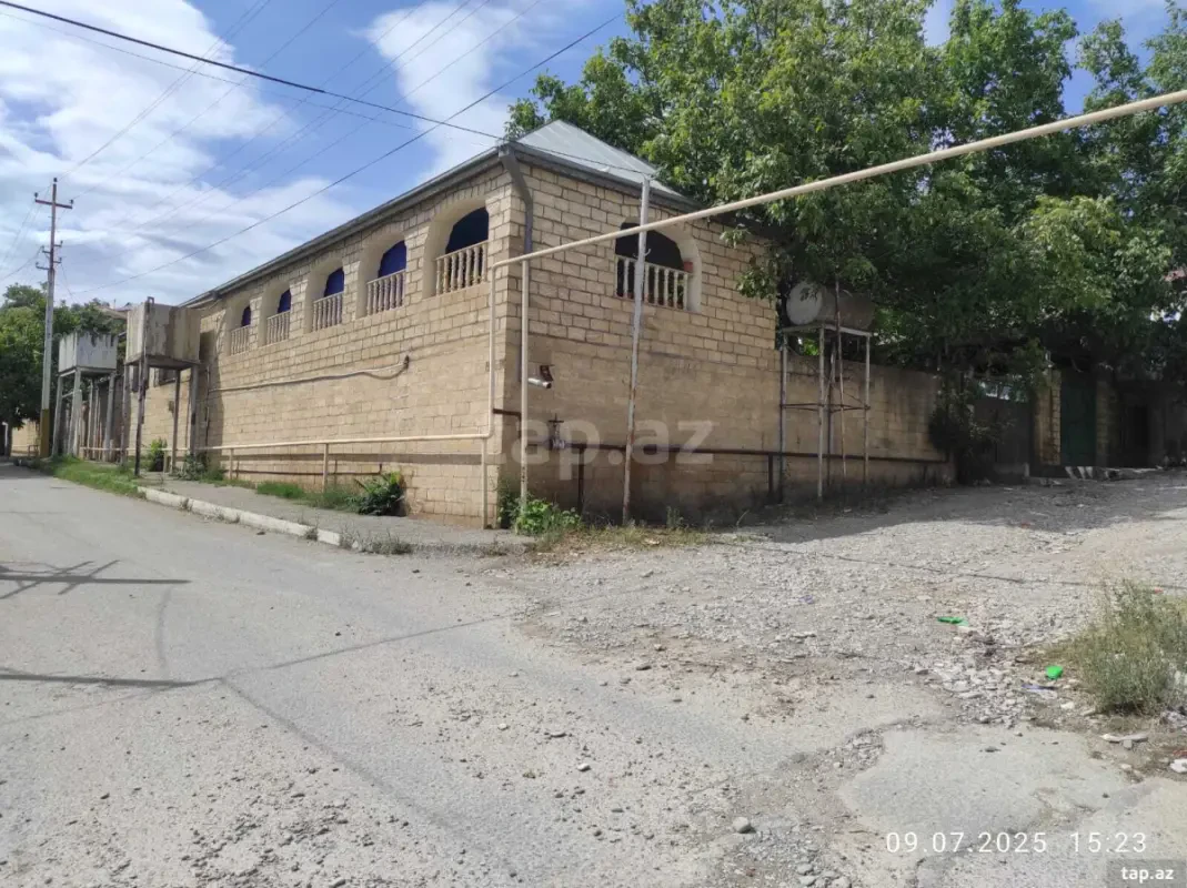 Satılır 5 otaqlı həyət evi 217.5 m²