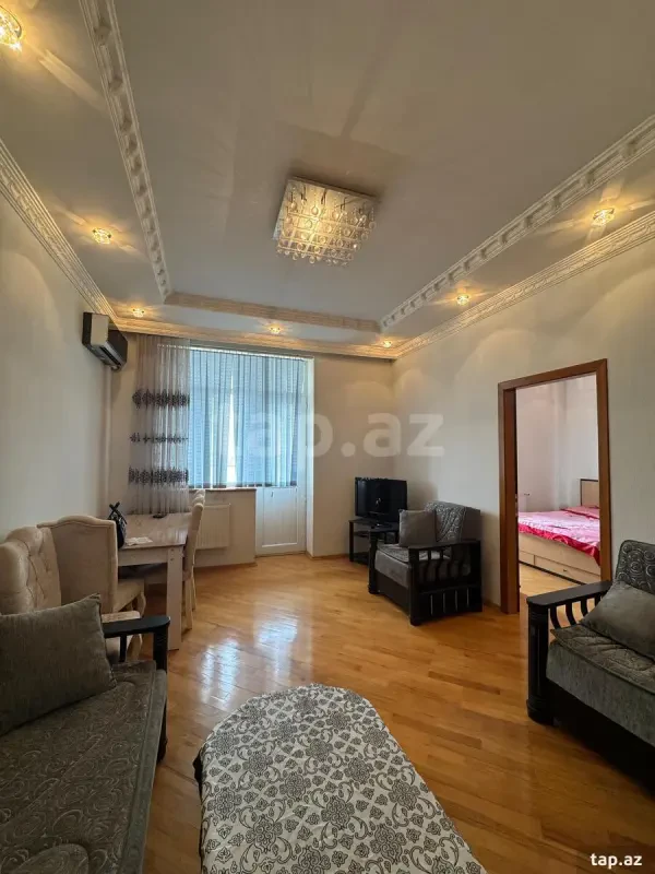 Kirayə verilir 2 otaqlı yeni tikili 65 m²