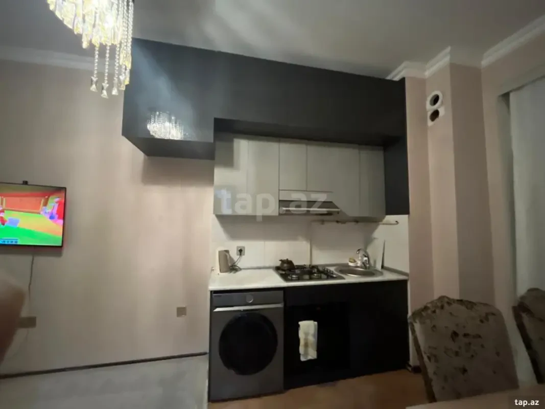 Satılır 1 otaqlı yeni tikili 42 m²