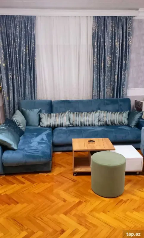 Kirayə verilir 2 otaqlı mənzil 50 m²