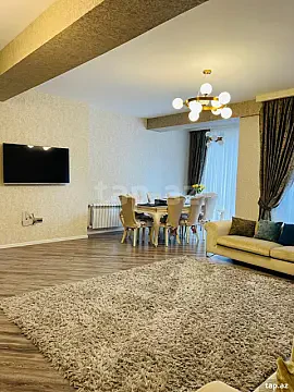 Satılır 4 otaqlı yeni tikili 200 m² — Bakı 4 otaq 200.00 m²