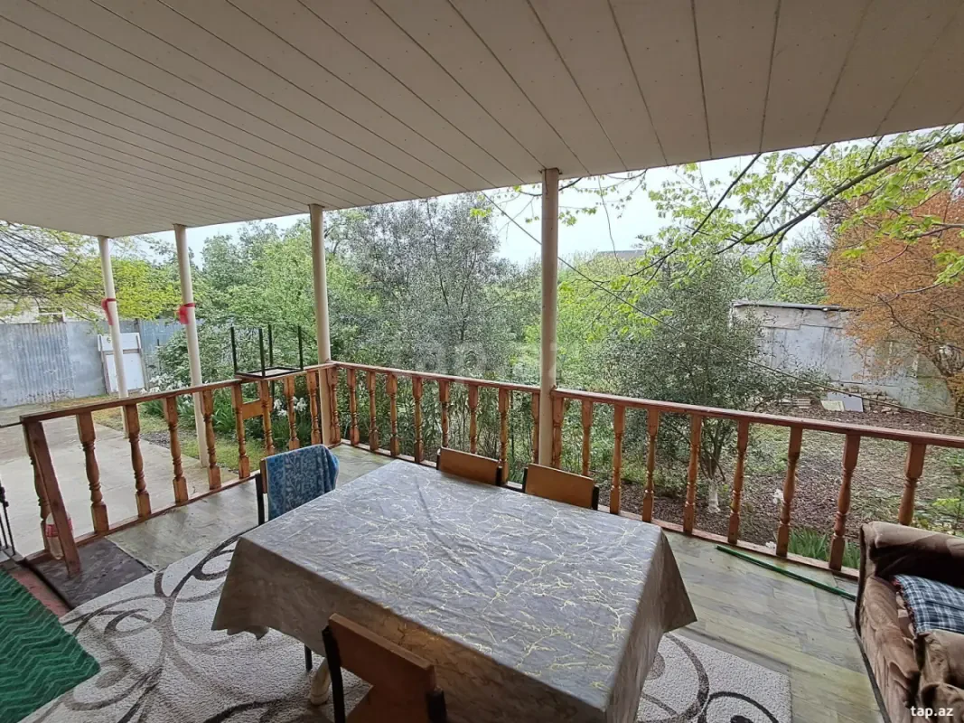 Satılır 5 otaqlı həyət evi 120 m²