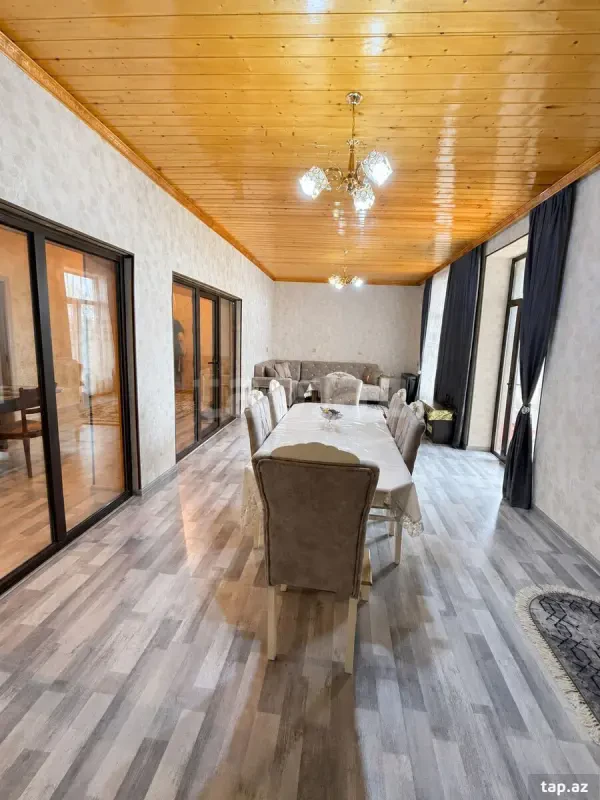 Satılır 6 otaqlı həyət evi 140 m²