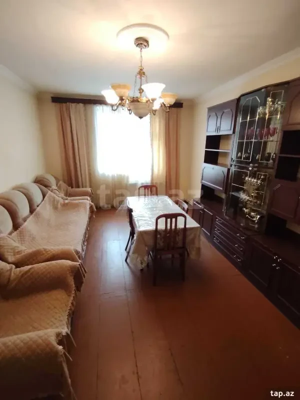 Kirayə verilir 2 otaqlı mənzil 60 m²