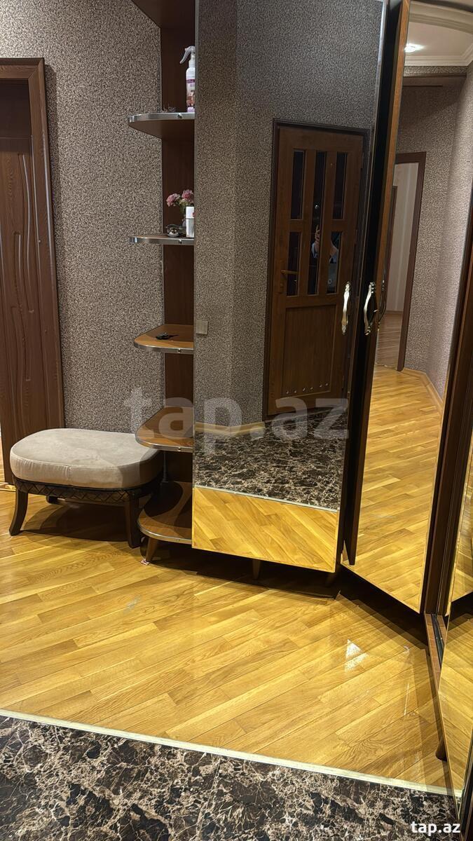 Kirayə verilir 3 otaqlı yeni tikili 115 m²