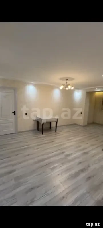 Kirayə verilir 2 otaqlı mənzil 100 m²