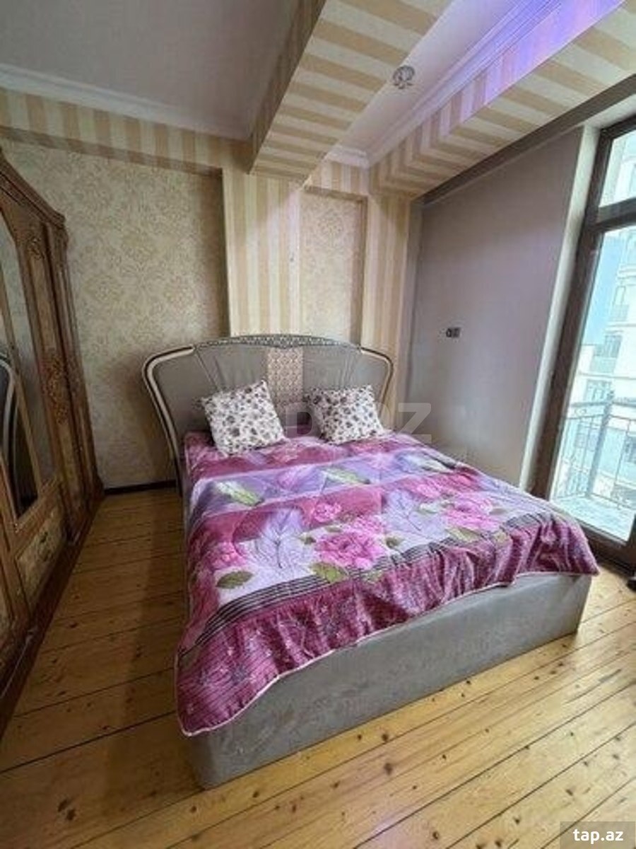 Kirayə verilir 2 otaqlı yeni tikili 68 m²