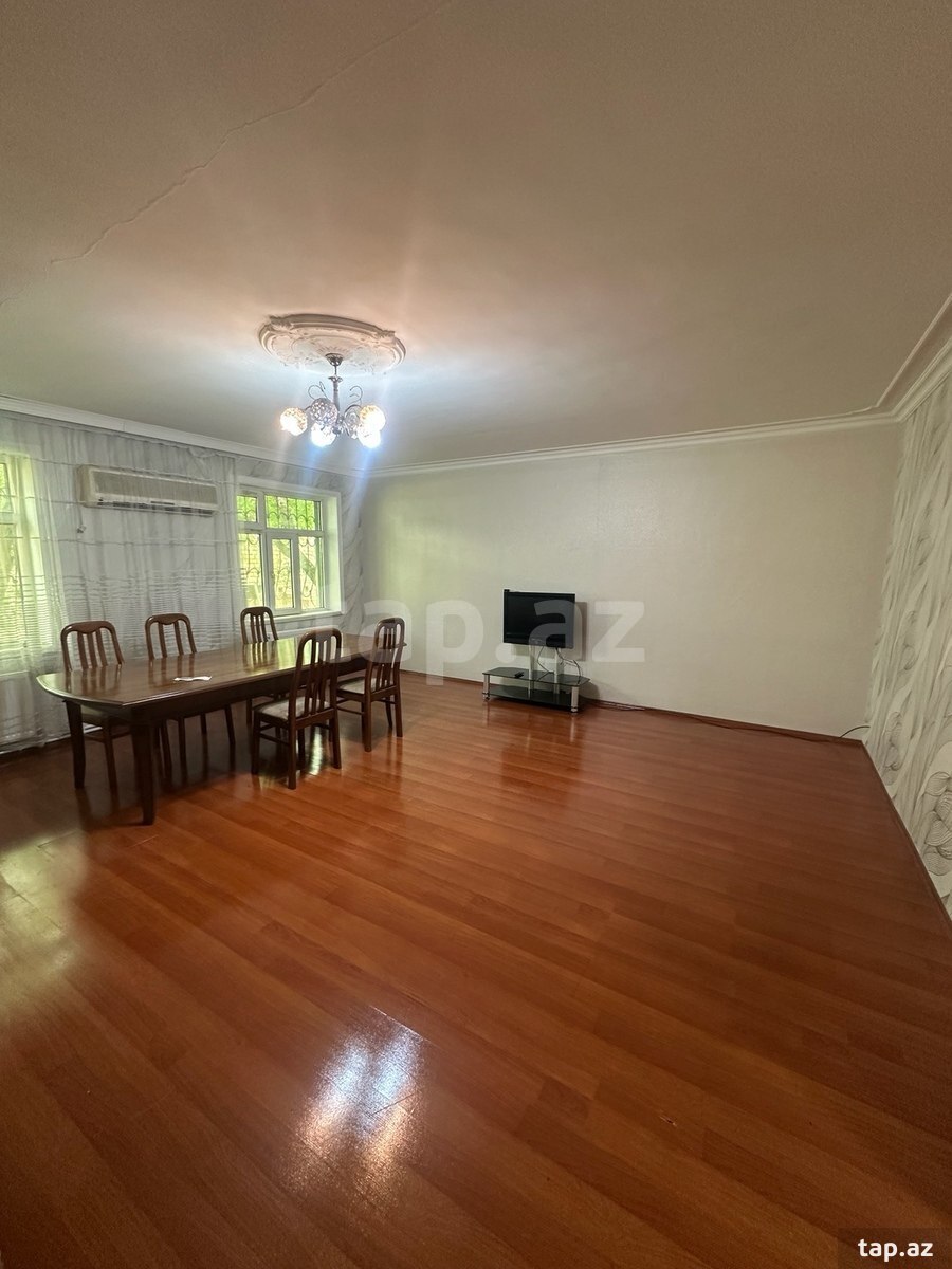Satılır 4 otaqlı mənzil 80 m²