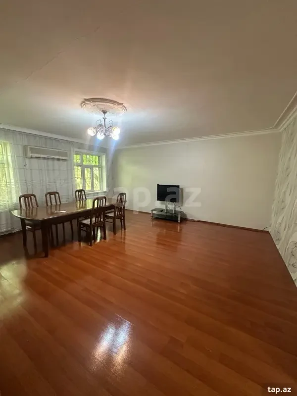 Satılır 4 otaqlı mənzil 80 m²