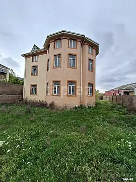 Satılır 8 otaqlı həyət evi 300 m² — Bakı, Hökməli 8 otaq 300.00 m²