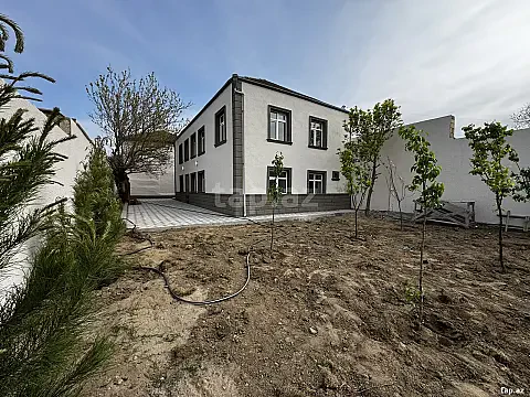 Satılır 5 otaqlı həyət evi 240 m² — Bakı, Novxanı 5 otaq 240.00 m²