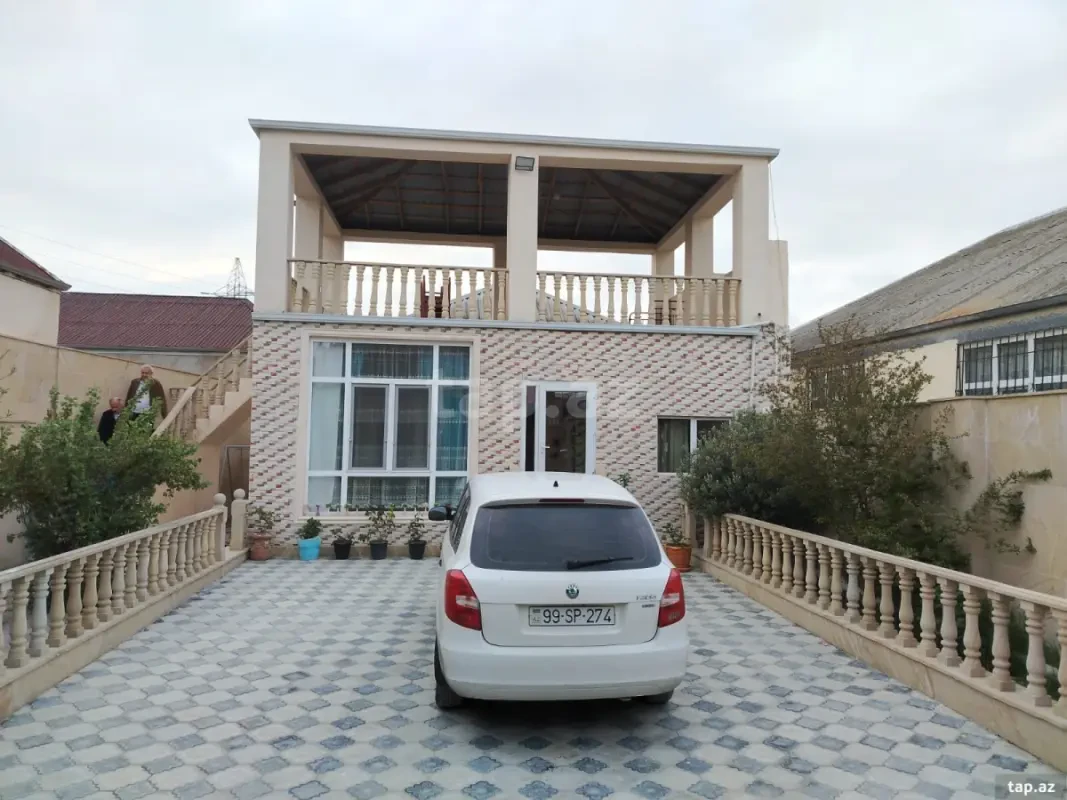 Satılır 5 otaqlı həyət evi 140 m²