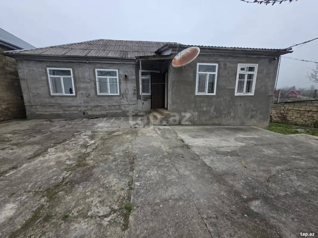 Satılır 4 otaqlı həyət evi 90 m²