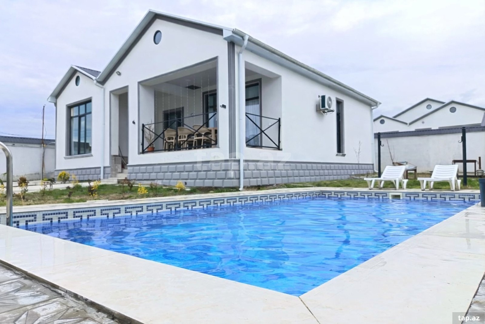 Kirayə verilir 4 otaqlı həyət evi 130 m²