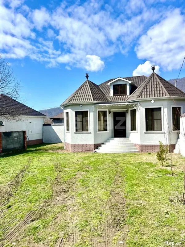 Kirayə verilir 2 otaqlı həyət evi 120 m²