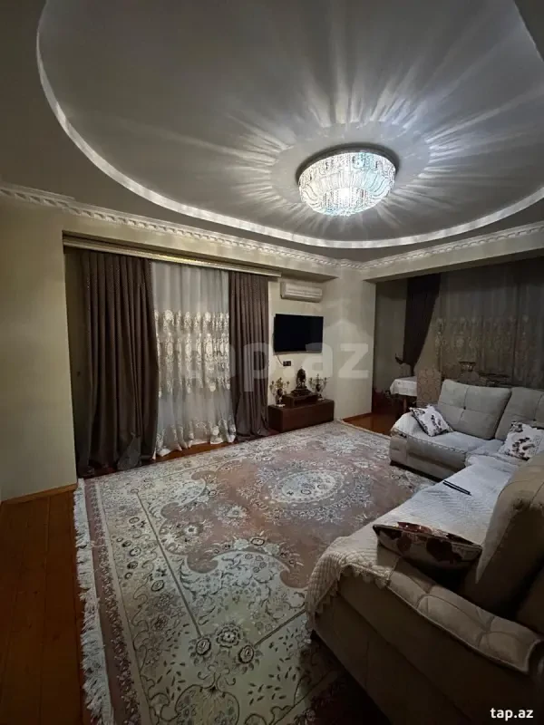 Satılır 3 otaqlı yeni tikili 126 m²