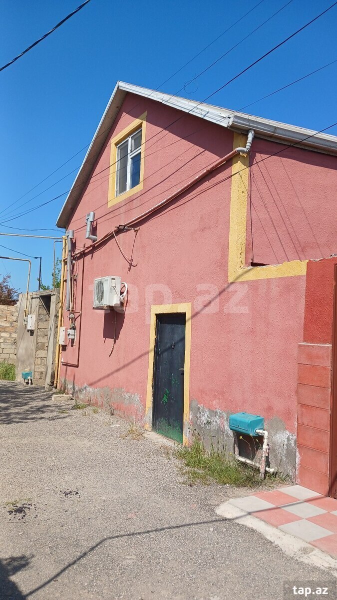 Satılır 3 otaqlı həyət evi 100 m²