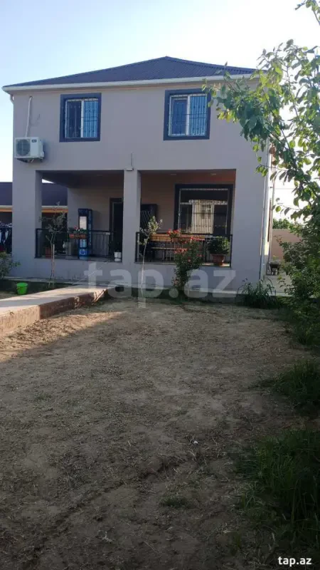 Satılır 4 otaqlı həyət evi 180 m²