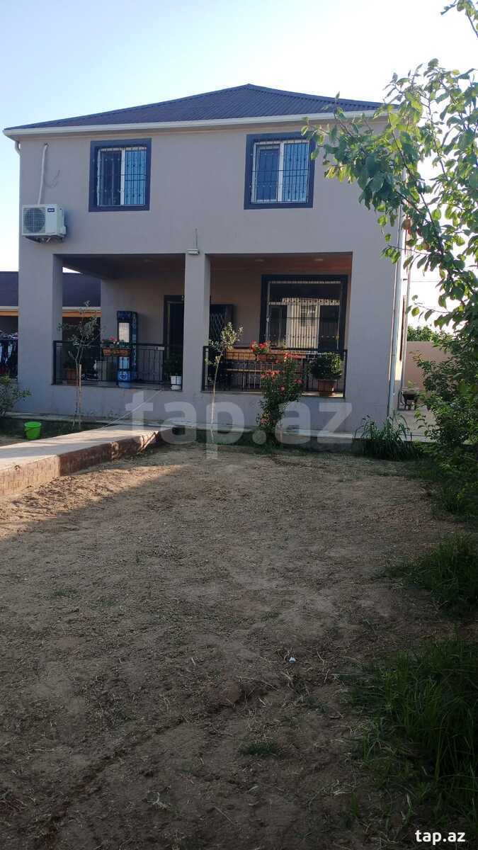 Satılır 4 otaqlı həyət evi 180 m²