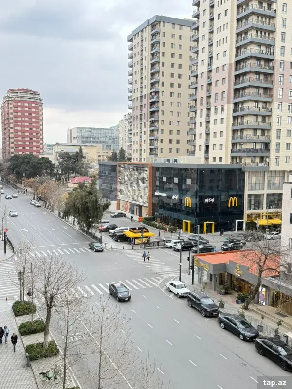 Kirayə verilir 2 otaqlı yeni tikili 100 m²
