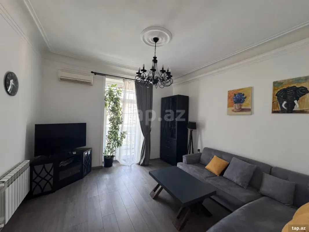 Kirayə verilir 3 otaqlı yeni tikili 85 m²
