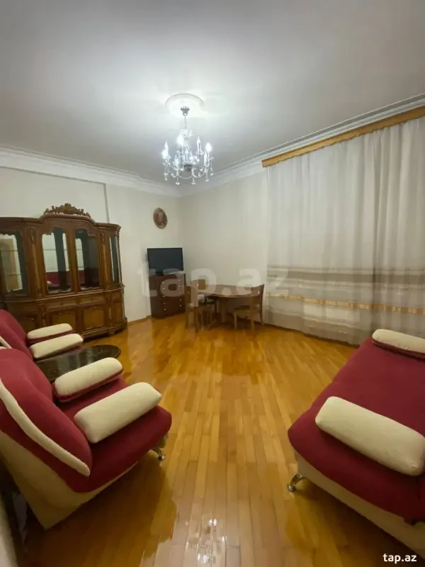 Kirayə verilir 2 otaqlı yeni tikili 65 m²