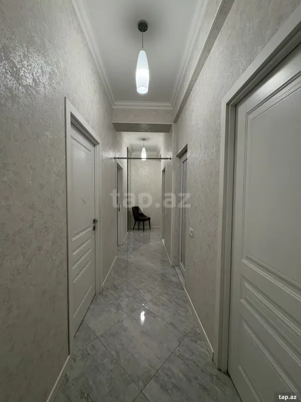 Satılır 3 otaqlı yeni tikili 82 m²