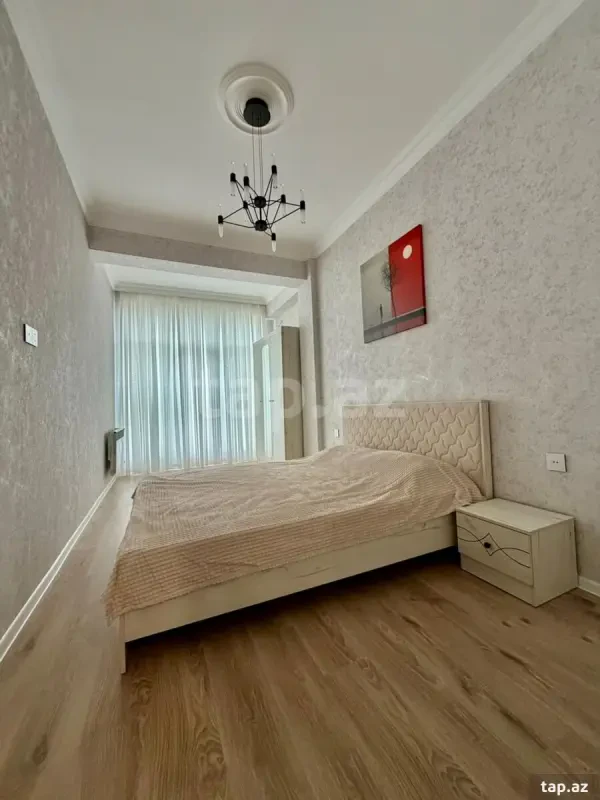 Kirayə verilir 2 otaqlı yeni tikili 70 m²