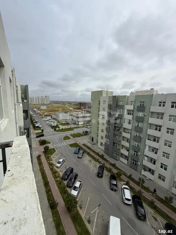 Kirayə verilir 4 otaqlı yeni tikili 80 m²