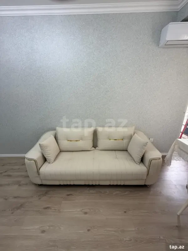Kirayə verilir 2 otaqlı yeni tikili 70 m²