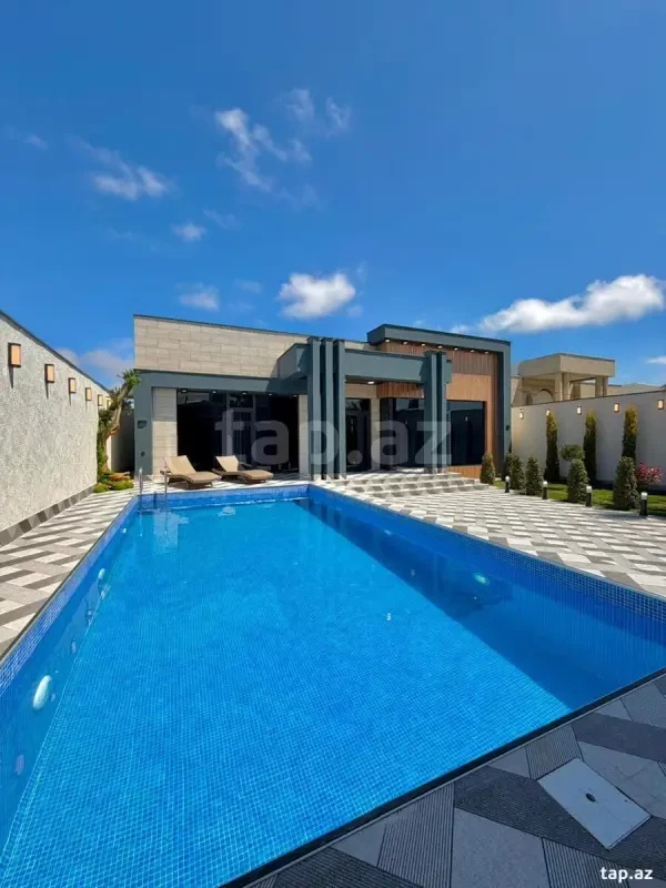 Satılır 5 otaqlı həyət evi 180 m²