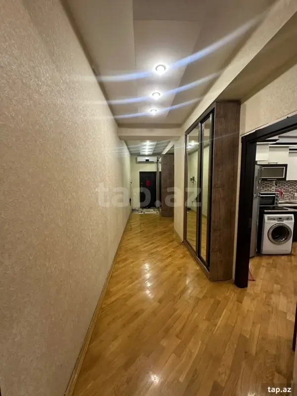 Kirayə verilir 3 otaqlı yeni tikili 125 m²