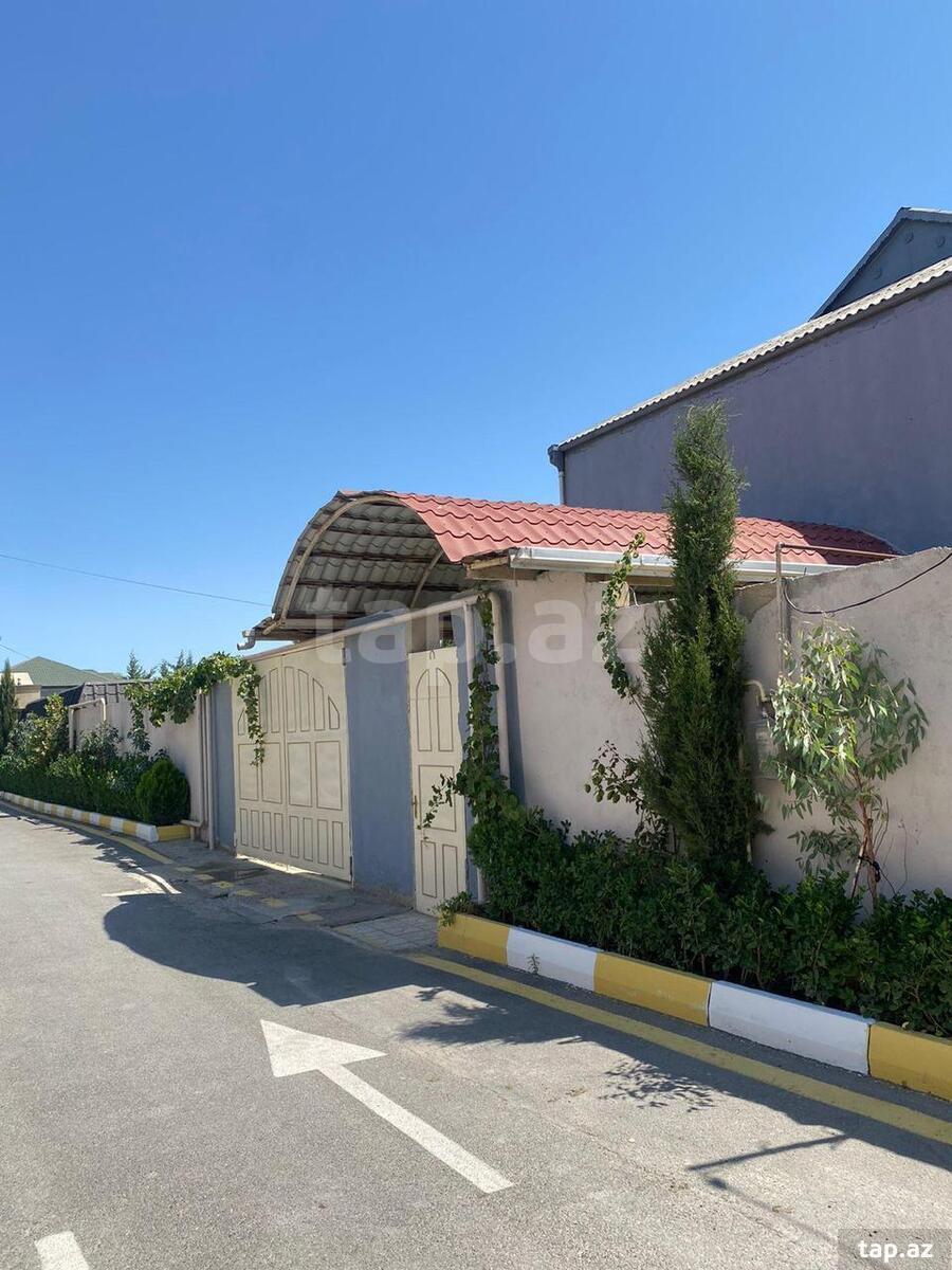 Satılır 5 otaqlı həyət evi 200 m²