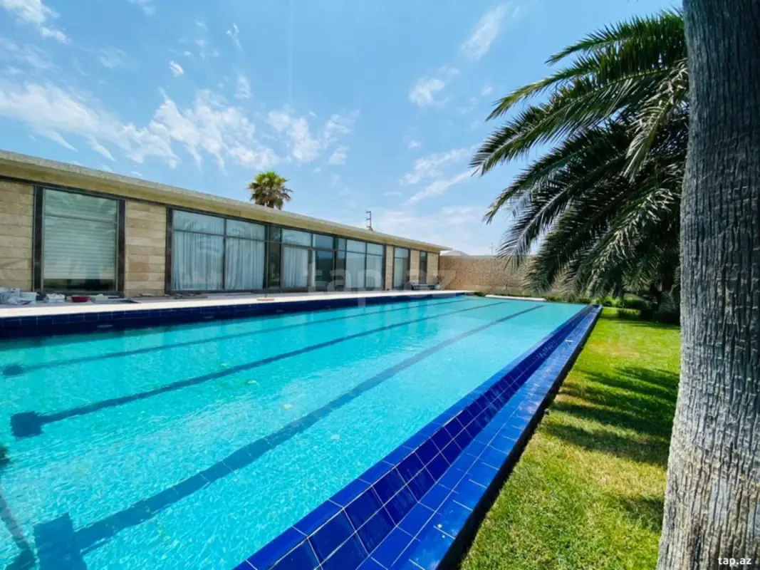 Satılır 4 otaqlı həyət evi 600 m²
