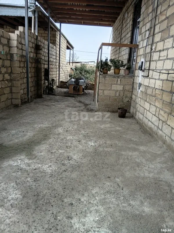 Satılır 4 otaqlı həyət evi 120 m²