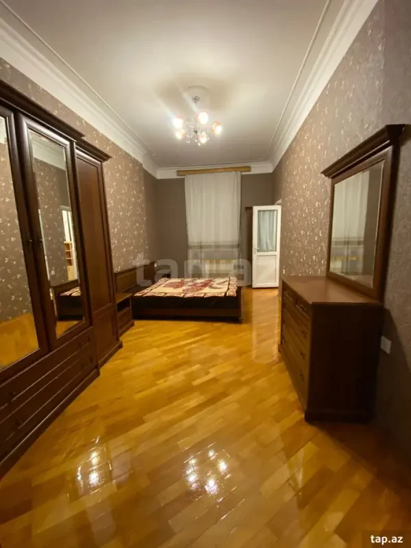 Kirayə verilir 2 otaqlı yeni tikili 66 m²