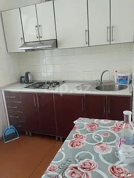 Kirayə verilir 3 otaqlı mənzil 70 m² — Bakı 3 otaq 70.00 m²