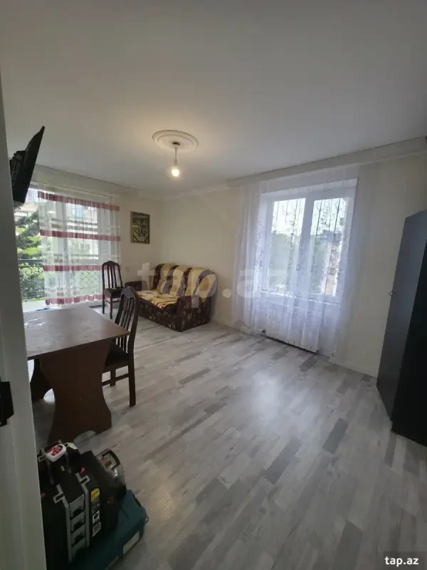 Kirayə verilir 1 otaqlı mənzil 40 m²