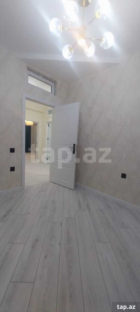 Satılır 4 otaqlı yeni tikili 96 m²