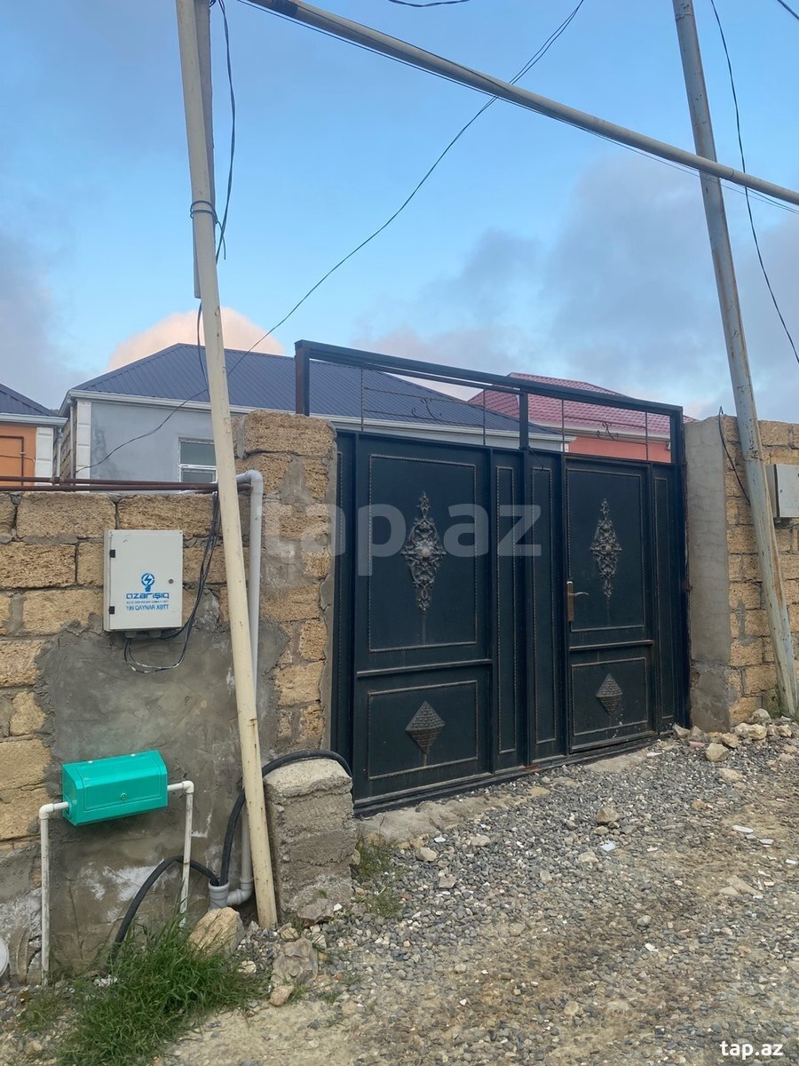 Satılır 3 otaqlı həyət evi 100 m²