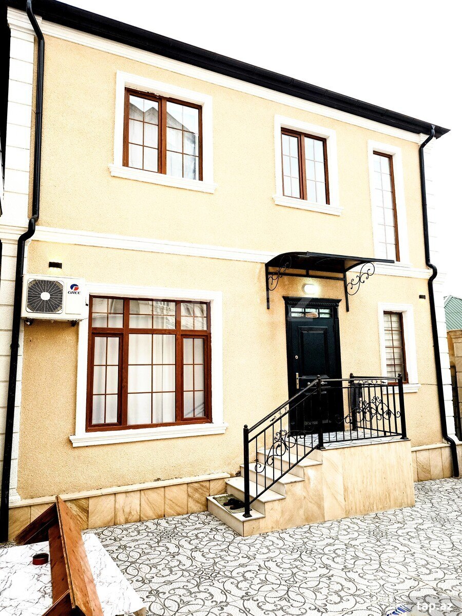 Satılır 4 otaqlı həyət evi 340 m²