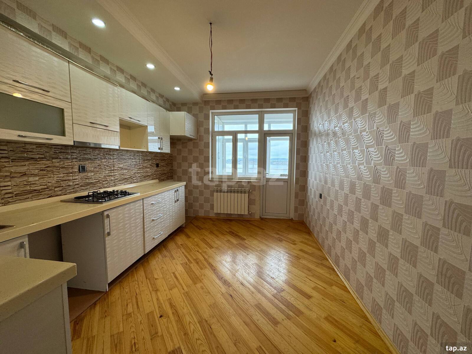 Satılır 3 otaqlı yeni tikili 76 m²