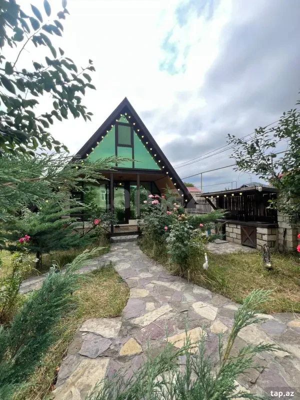 Kirayə verilir 2 otaqlı həyət evi 100 m²