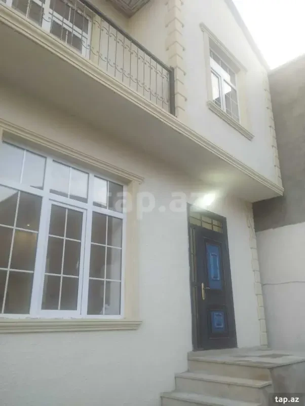 Satılır 4 otaqlı həyət evi 130 m²